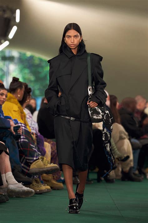 burberry fashion show vogue|Burberry runway collection.